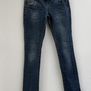 Low rise jeans