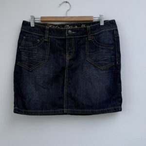 mini skirt