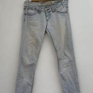 Light wash low rise jeans